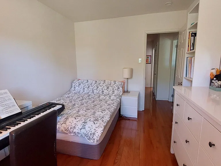 12 Coventry Ct — Photo 34