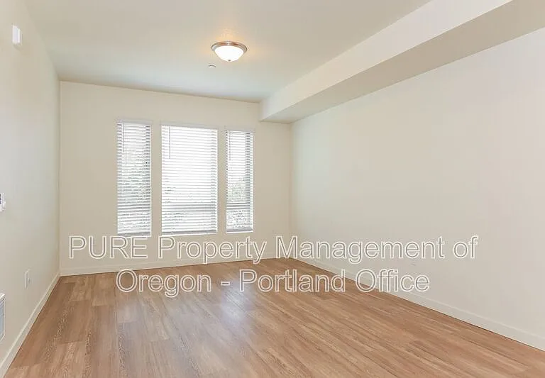 Halsey Crossing Apartments — Photo 47