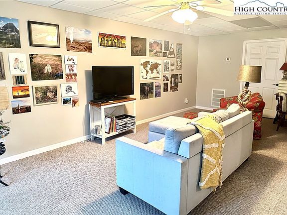 5th image of 148 Amberwood Lane #5