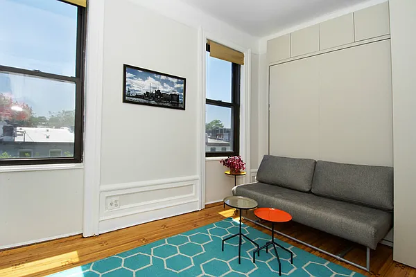 Sold by Brooklyn Bridge | media 3