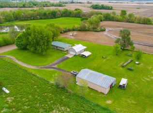 810 N Greengold Rd, Hanna City, IL 61536