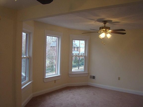 4th image of 9123 Kempton Ave