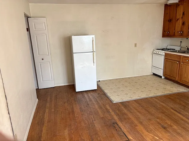 614 West Church Street - 7 — Photo 2