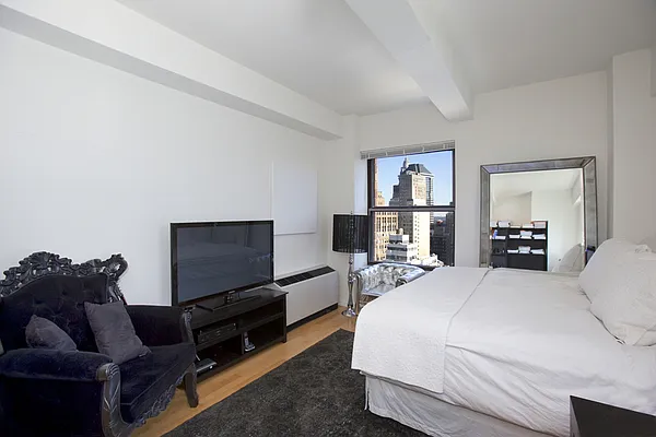 Rented by New York Residence | media 94