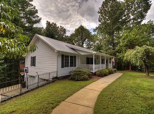 192 Etowah Dr, Ellijay, GA 30540