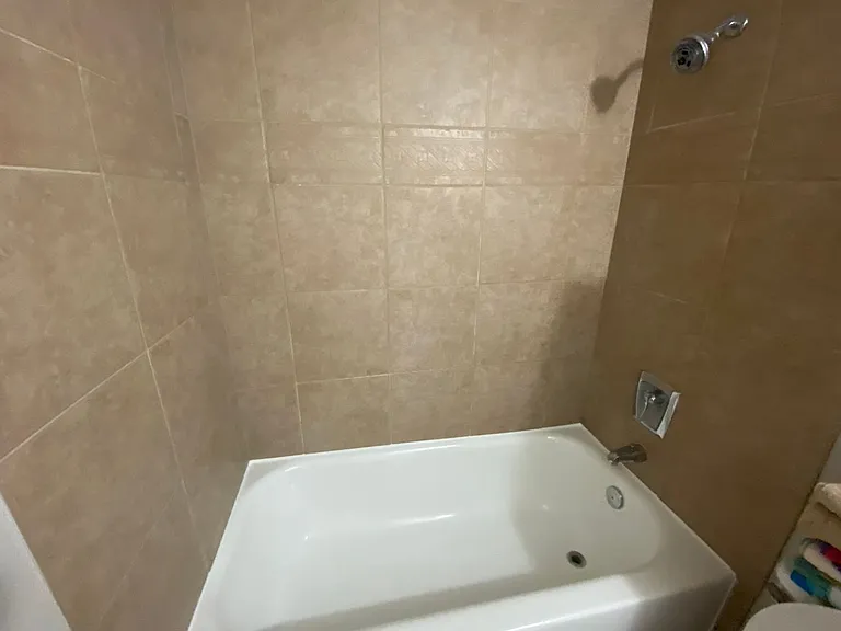 909 Logan St #11E — Photo 12