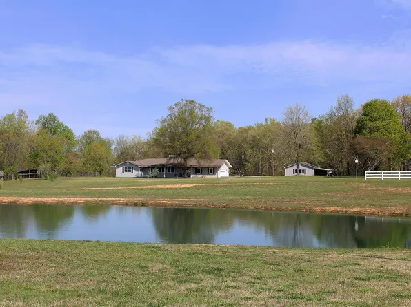 836 Coles Campground Rd, Murray, KY 42071