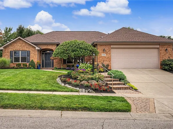 325 Christopher Dr, Centerville, OH 45458