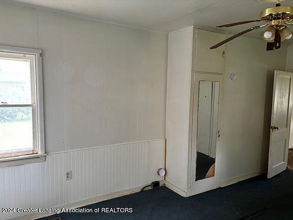 5th image of 510 Clyde St
