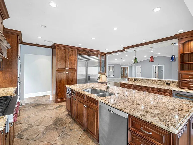 2150 NW 23rd Way — Photo 13