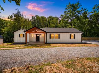 419 Rockyford St, Morganton, NC 28655