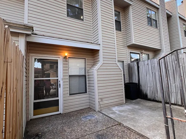 1 Shelby Rd, Sherwood, AR