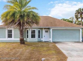308 Tamarind Cir NW, Palm Bay, FL 32907