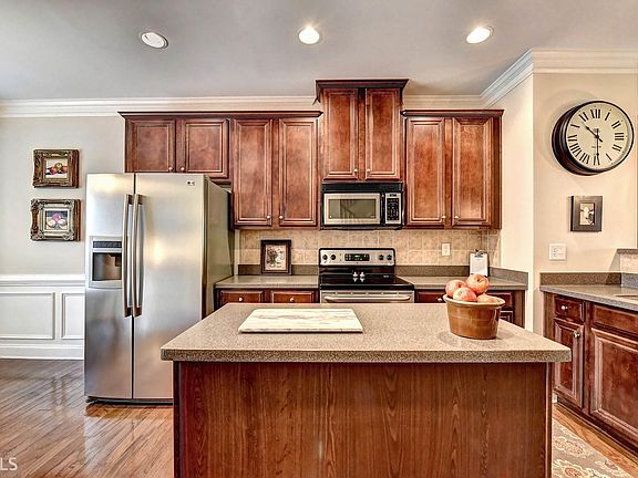 2nd image of 5596 Winter Oak Way #7