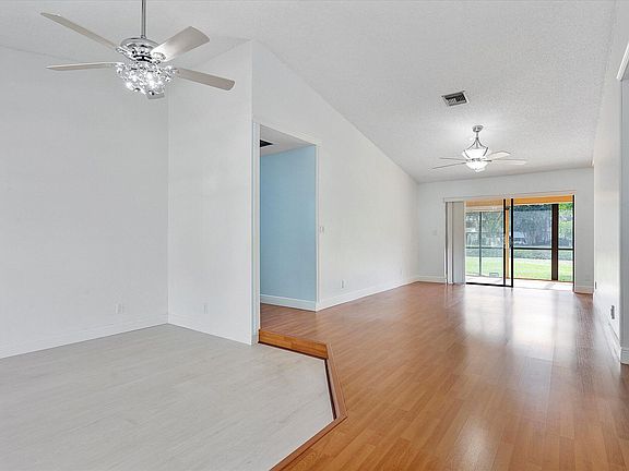 3rd image of 9600 NW 31st Place