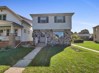 3647 E Holmes Ave, Cudahy, WI 53110