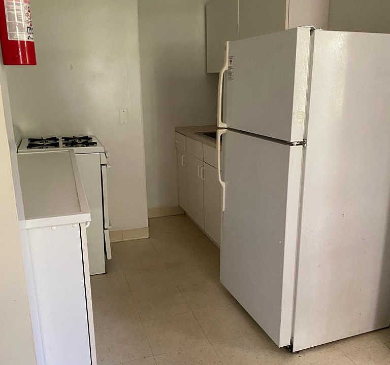 2nd image of 209 E Maple Ave #3
