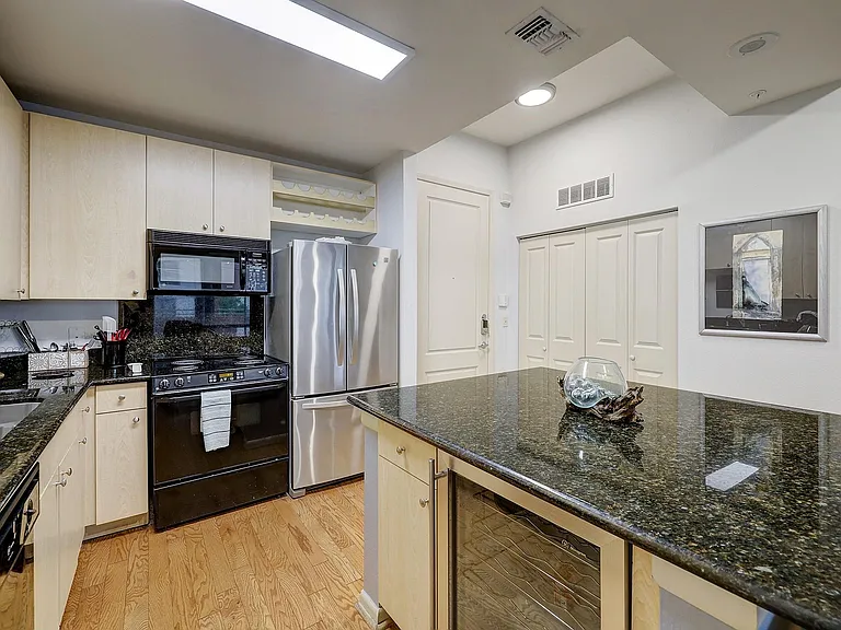 3505 Sage Rd #308 — Photo 3