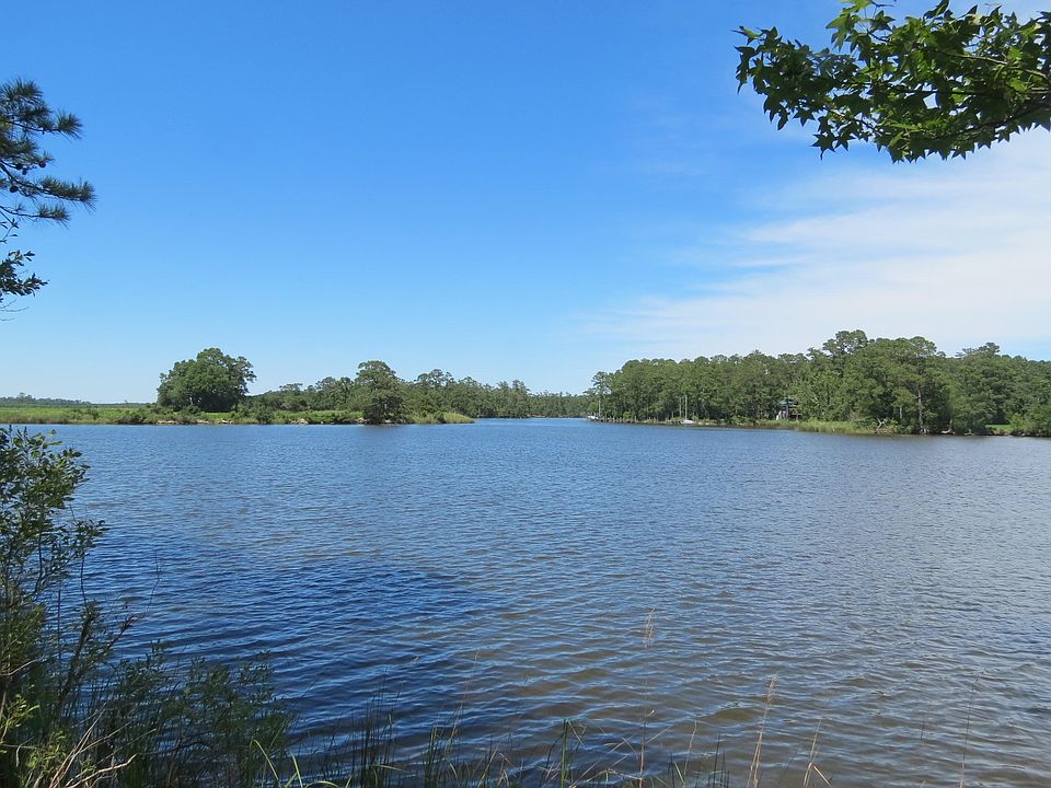 1st image of 9 Spinnaker Point Road S LOT 9