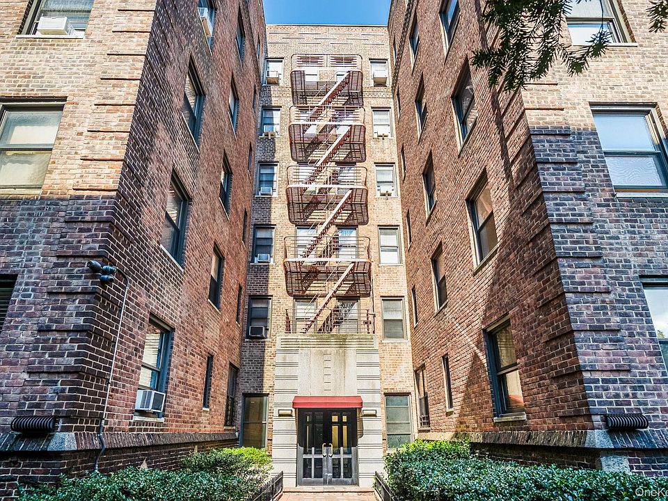 1st image of 3017 Riverdale Avenue #3C