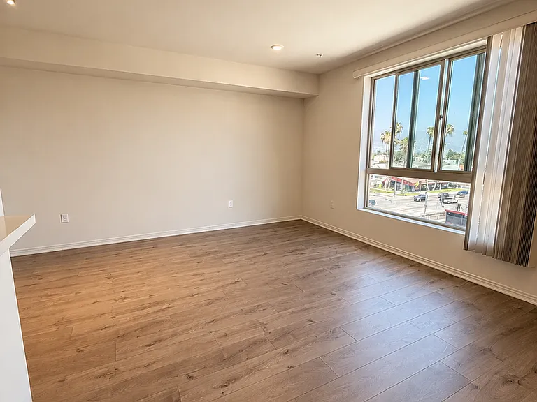 Aura NoHo Luxury Apartments — Photo 49