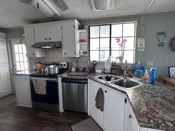 15834 Shoreline Blvd, Fort Myers, FL 33917