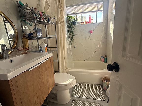 5th image of 312 W 37th St #C