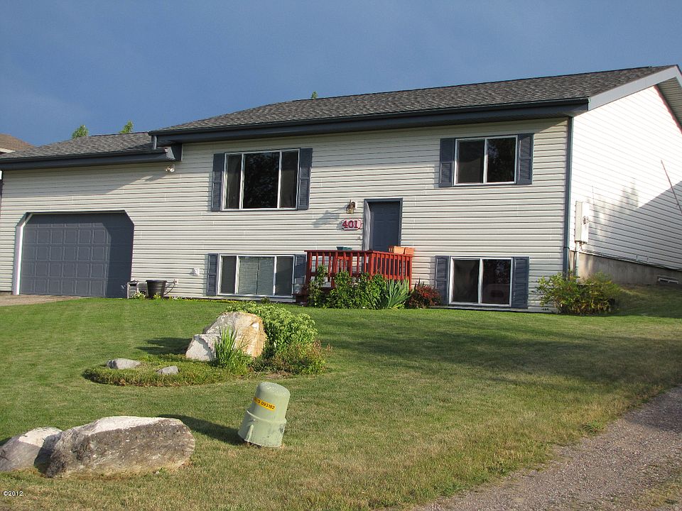 1st image of 401 19th Ave W