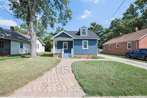448 Chapel St Photo 1