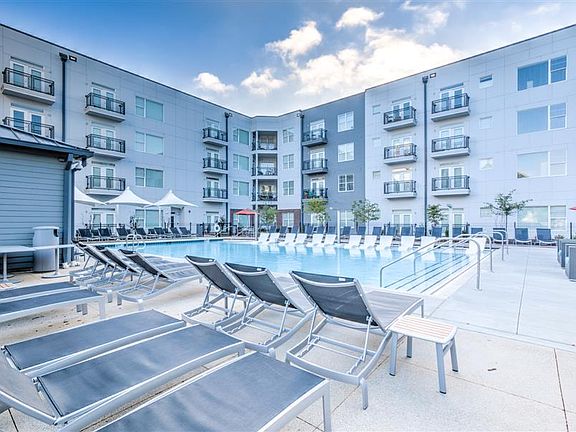 5th image of 395 S Highland St #1-105