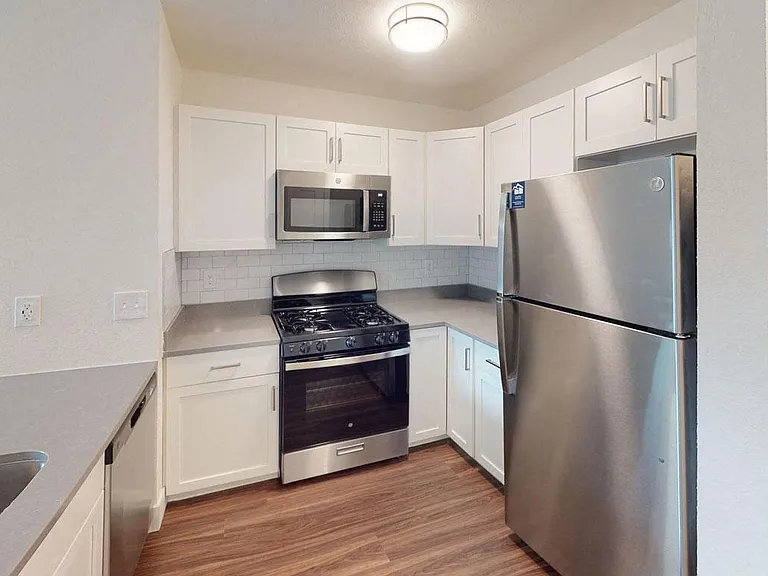 Green Ridge Apartments — Photo 61