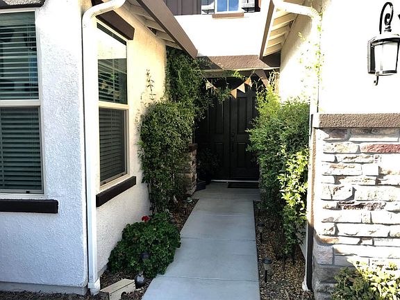 5th image of 1068 W Sage Brush Way