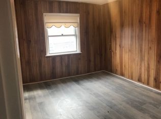 7558 Greenhill Rd, Philadelphia, PA 19151