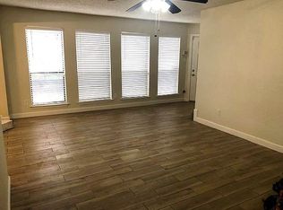 112 Main Pl, Euless, TX 76040