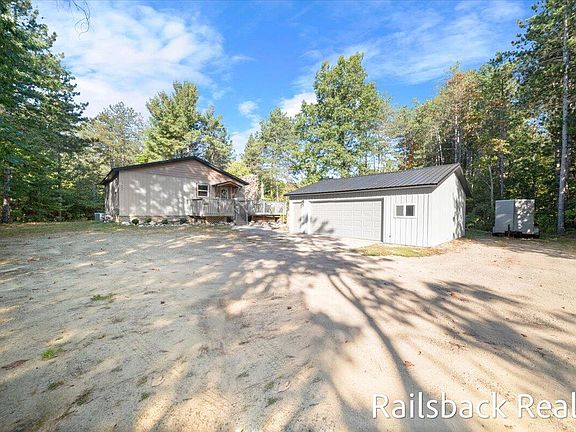 3rd image of 11843 S Newcosta Ave