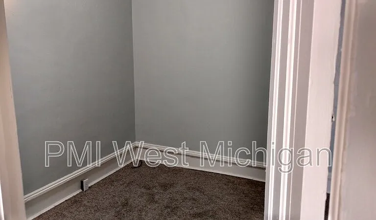 824 Nagold St NW #1 — Photo 6