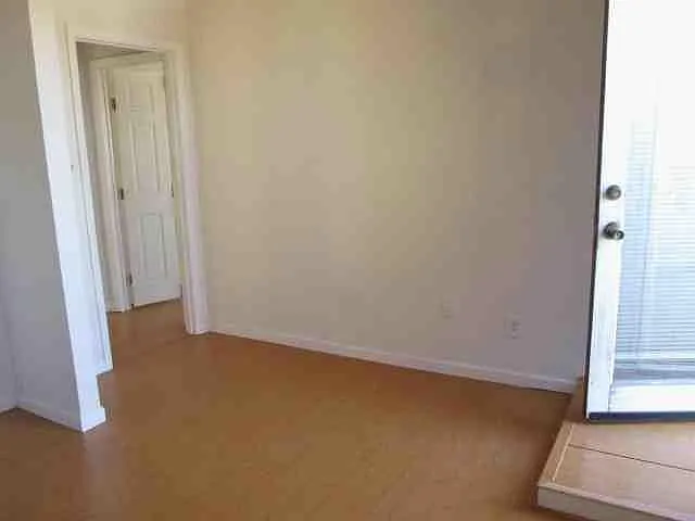 2 bed, 1080 sqft, $2,340 — Photo 2