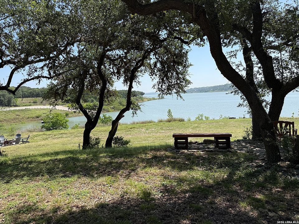1st image of 265 OAK HIDEAWAY DR
