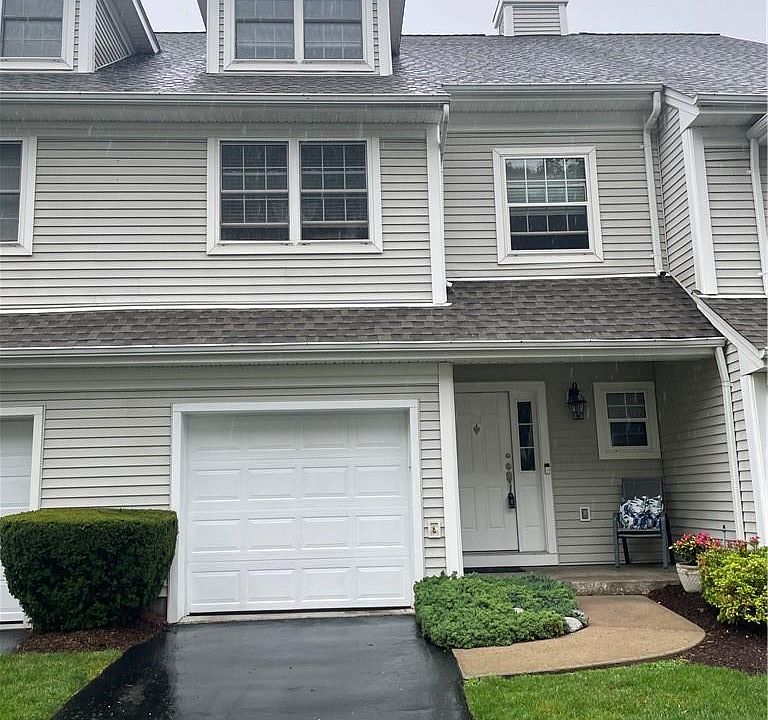 1st image of 33 Crystal Hill Drive