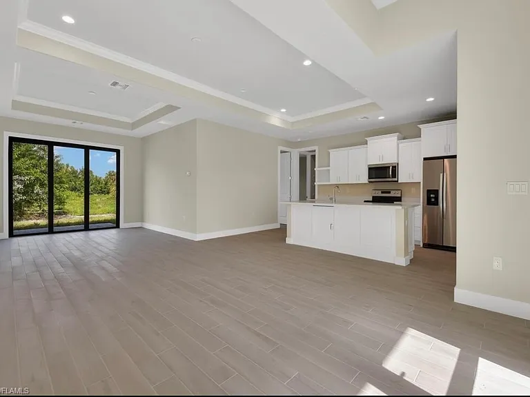 6141 Hershey Ave — Photo 1
