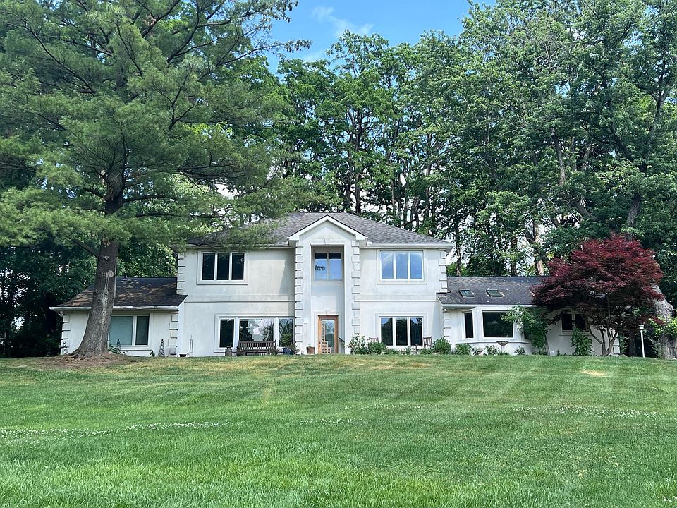 1st image of 6663 Bloomfield Ln