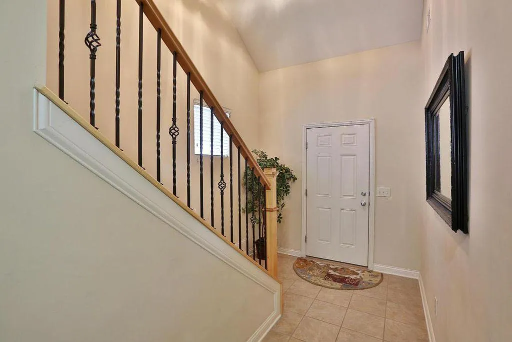 5986 Trumhall Ave — Photo 2