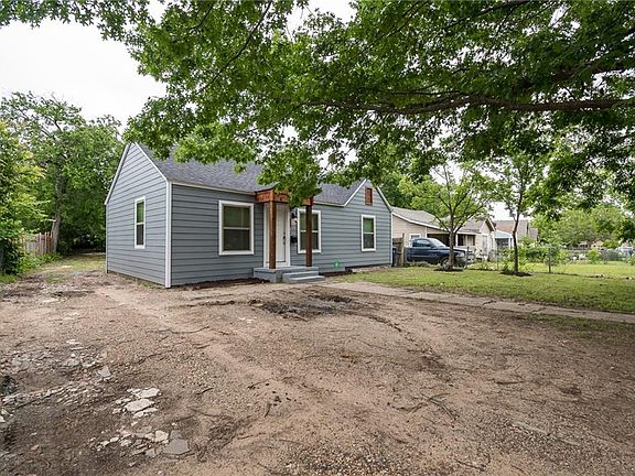 3rd image of 2814 Fernwood Ave