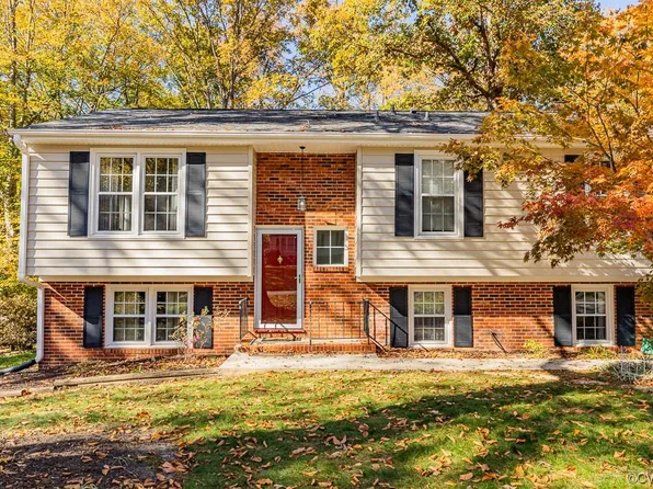 10259 Finlandia Ln, Mechanicsville, VA 23116