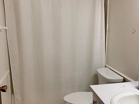 4th image of 6150 Cobblers Dr APT 115