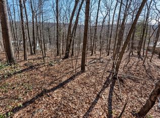 152 Stafford Rd, Wales, MA 01081