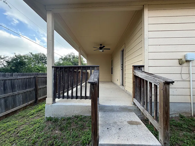 1112 Stanley Way — Photo 13