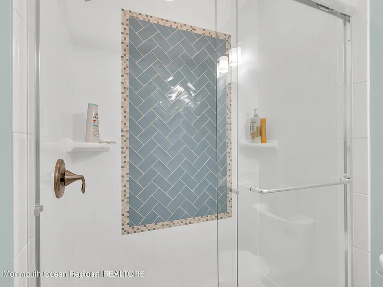 411 Harding Ave — Photo 25