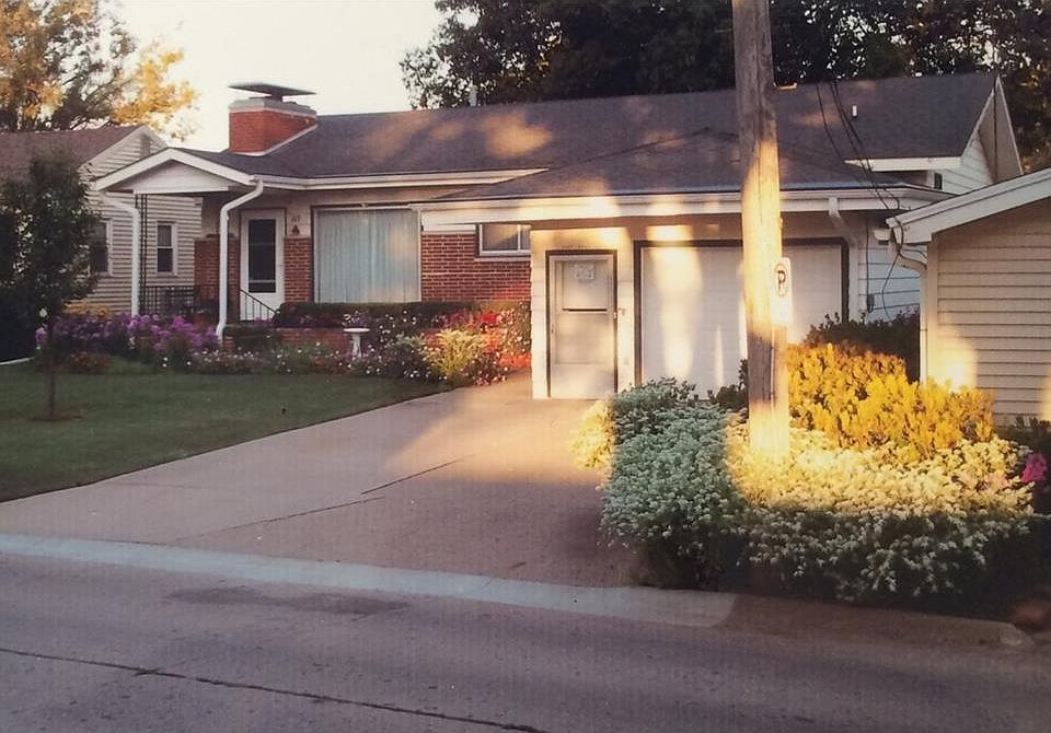 2nd image of 117 W 12th St S