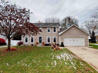 2431 Curtis Ct, Green Bay, WI 54311